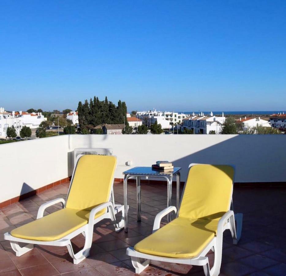 Central Apartment-Terrace And Pool كاباناس تْدي تافيرا المظهر الخارجي الصورة